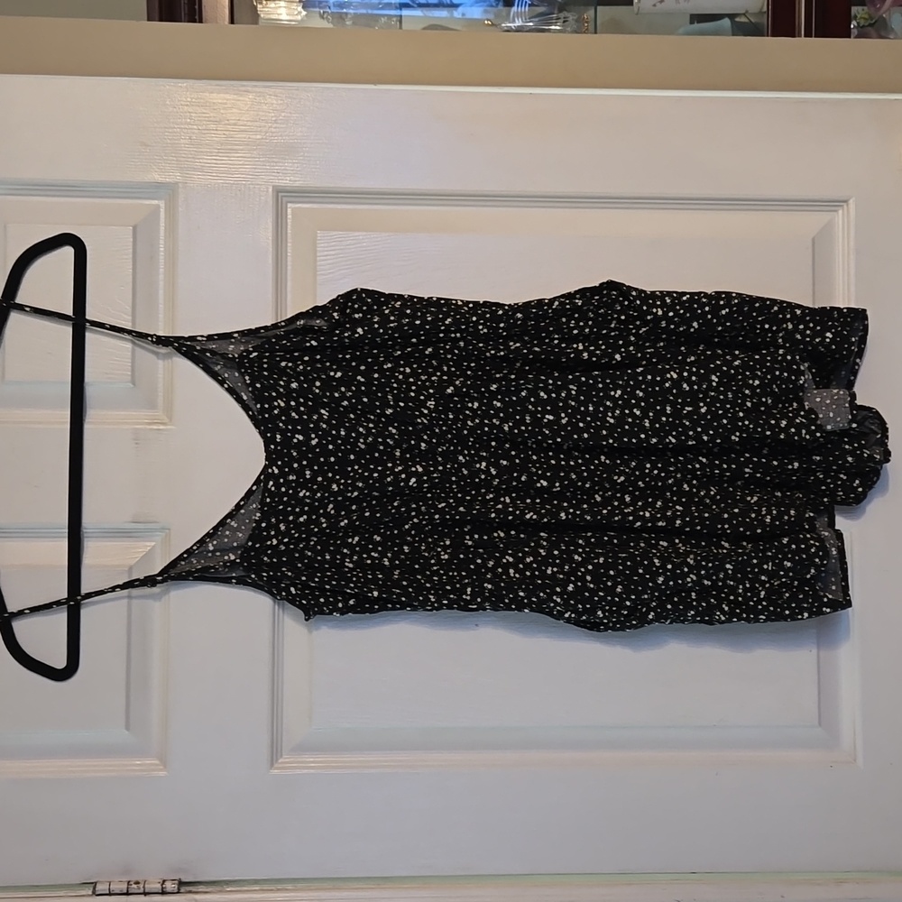 Short Romper - Picture 2 of 4